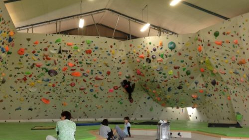 福岡県のクライミング施設「ZIP ROCK（ジップロック） クライミングジム」